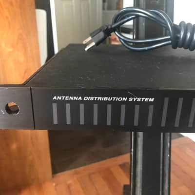 Shure UA845-UA UHF Antenna Splitter/Power Distribution System - (782-806 MHz) with power input cable. image 2