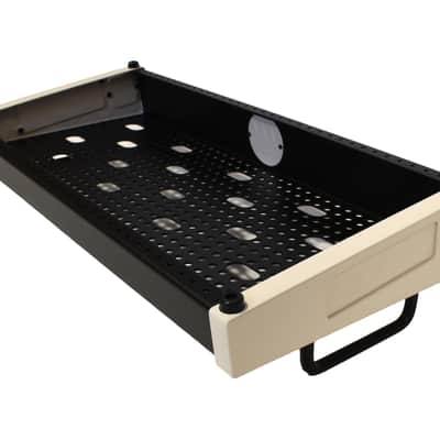 Temple Audio Design SOLO 18 Modular Pedal Board - Vintage White image 5