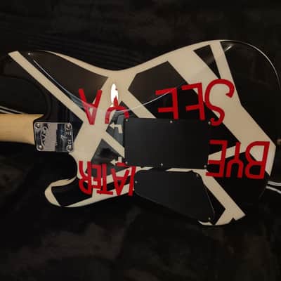 2014 EVH/Fender Striped Series "Circles/See Ya Later" 1st Run Eddie Van Halen UNCHAINED Gloss Finish- w/Gator Case image 10