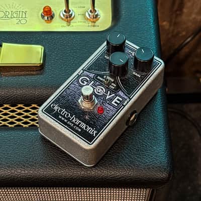 Electro-Harmonix OD Glove Overdrive - Purple / Black image 1