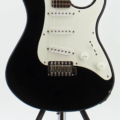 Used Yamaha Eterna EGK-300 Strat-Style Electric Guitar Very Good Condition image 2