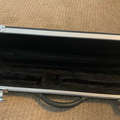 New Hardshell Flute Case with Accessory Package image 2