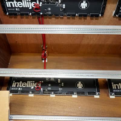 Goike 15 U Walnut Curved Cabiet 2019 - Walnut - Intellijel image 5