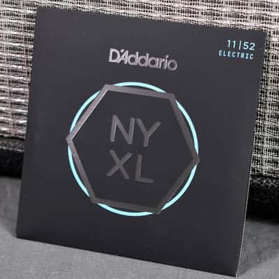 D'Addario NYXL1152 Nickel Wound Medium Top/Heavy Bottom 11-52 image 1