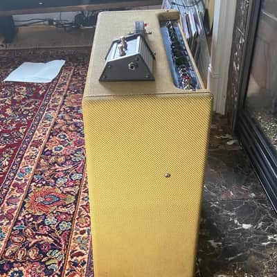 Fender Blues DeVille 2-Channel 60-Watt 4x10" Guitar Combo 1994 - Tweed image 2