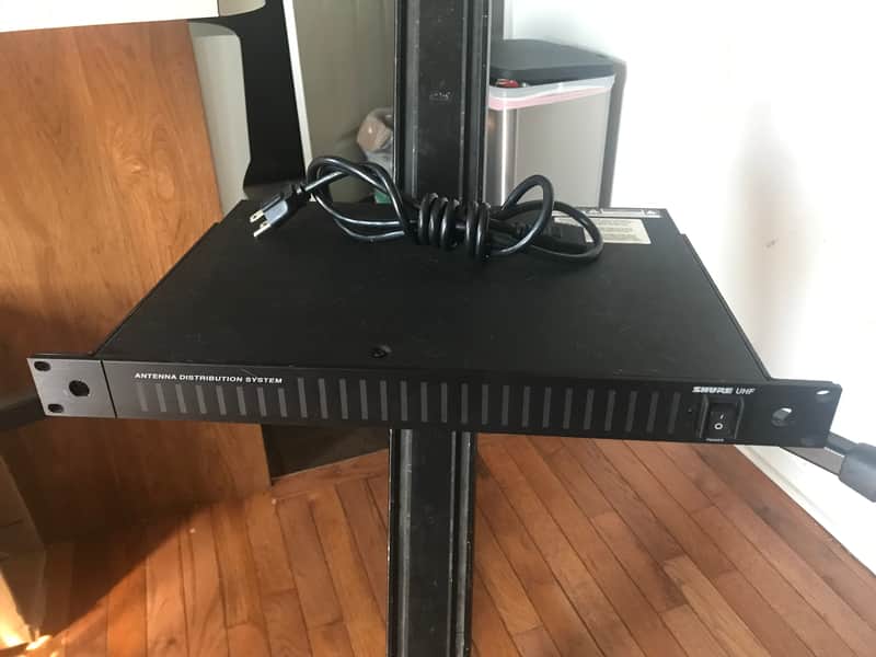 Shure UA845-UA UHF Antenna Splitter/Power Distribution System - (782-806 MHz) with power input cable. image 1