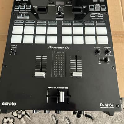 Pioneer DJM-S7 2-Channel Serato Digital Mixer 2021 - Present - Black image 5