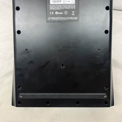 Mackie DL1608 16-Channel Digital Mixer with iPad Control with Hard Case and Power Supply image 6
