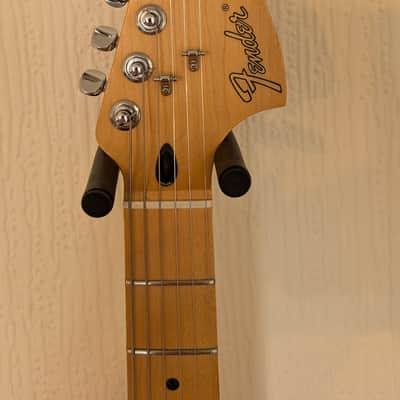 Fender Deluxe Stratocaster DEMO VIDEO HSS Maple Fretboard 2019 - Tobacco Sunburst image 5