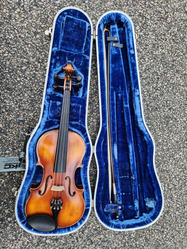 Amati E-190