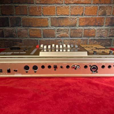 Zoom MRS-1044CD MultiTrak Recording studio w/ CD Burner - Bronze coloring image 5