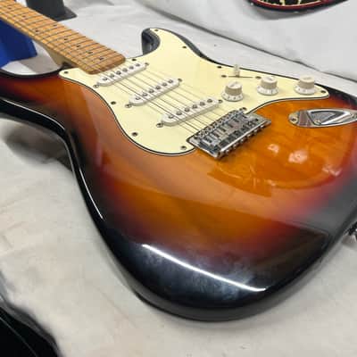 Squier Standard Stratocaster Strat Electric Guitar image 19