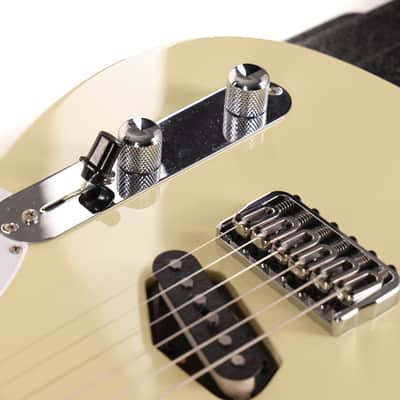 Charvel Custom Shop Dinky 2SC Masterbuilt Red Dave NicholsVintage White 2025 image 11