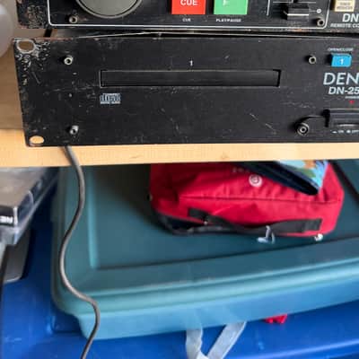 Denon DN-2500F Dual CD Player + Controller – Partial Test, Trays Won’t Open image 5