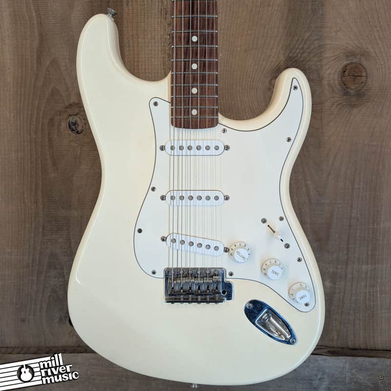 Fender MIM Standard Stratocaster 1999 - Used image 1
