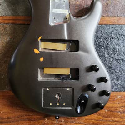 Ibanez Ergodyne bass body 4 EDB 600 '03 - pewter gray image 2