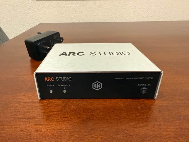 Immagine IK Multimedia ARC Studio Room Correction System 2024 - Present - Black - 1