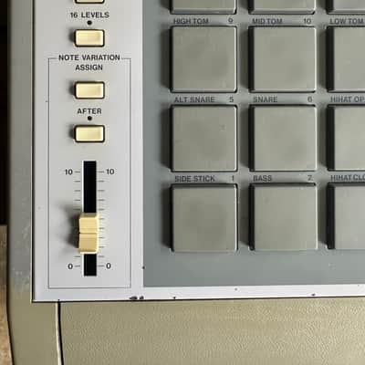 Akai MPC3000 MPC-3000 Sampler Drum Machine image 7