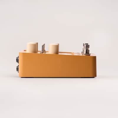 Universal Audio Enigmatic '82 Overdrive Special Amp Emulation Pedal image 2