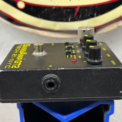 Tech 21 SansAmp GT2 gt 2 v2 Guitar Tube Amp / Cab Emulator / Preamp / Overdrive / Boost Pedal - 1 replaced knob image 4