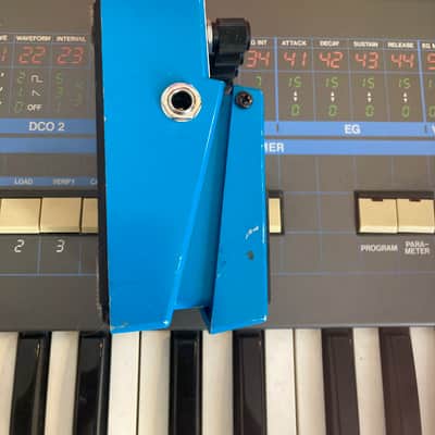 Boss VB-2W Waza Craft Vibrato 2016 - Present - Blue image 4