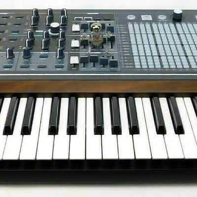 Arturia MatrixBrute Monophonic Analog Synthesizer + Neuwertig + 1,5J Garantie image 2