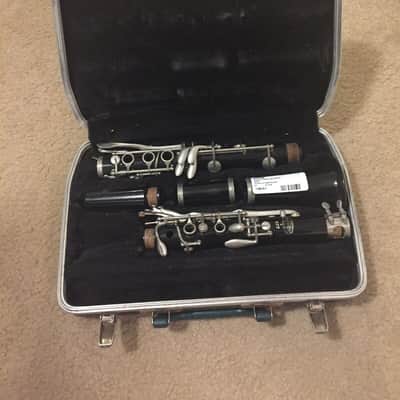 Bundy Clarinet model 577 Bundy USA. With Original Hard Case image 2