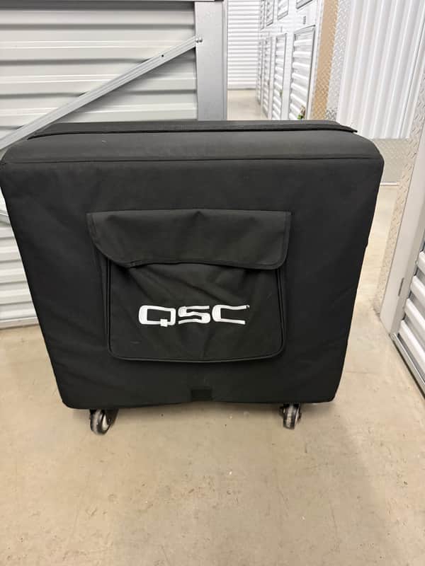 QSC KSUB 1000-Watt  Dual 12" Active Subwoofer 2010s - Black image 1