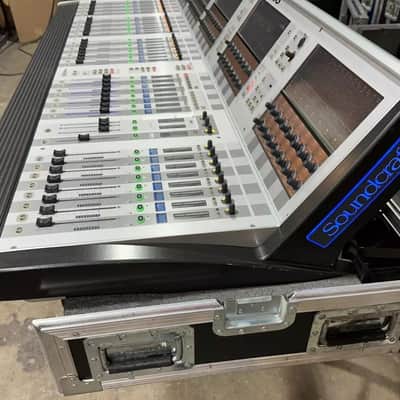 Soundcraft Vi6 Digital Console W/Stagebox and Case #7221 (One)THS image 4