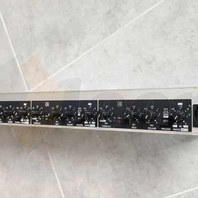 Behringer MULTIGATE XR1400 image 3