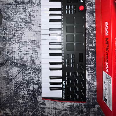 Akai MPK Mini Plus 37-Key MIDI Controller 2022 - Present - Black image 2