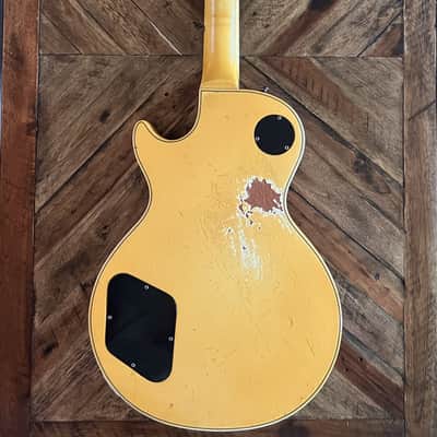 1970 Gibson Les Paul Custom in Alpine White (Nicotine Yellow) – Very Rare image 2