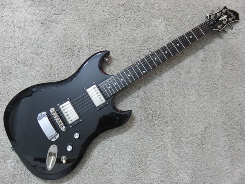 Hagstrom F200 Electric Guitar Black Two PU Humbuckers Resonator