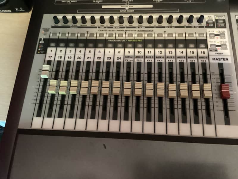 Roland VS-2480CD 24-Bit Digital Studio Workstation 2002 - 2006 - Gray image 1