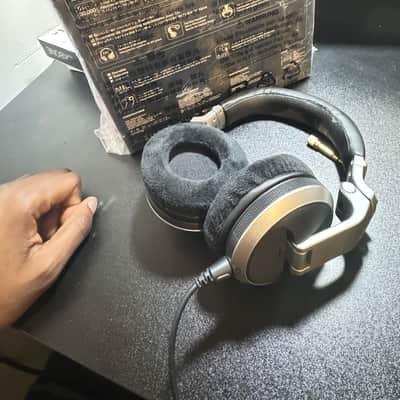 Pioneer HDJ-X5-K Professional DJ Headphones 2010s - Black image 3