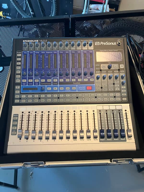PreSonus StudioLive 16.0.2 USB 16-Channel Digital Mixer 2017 - Present - Blue/Silver image 1