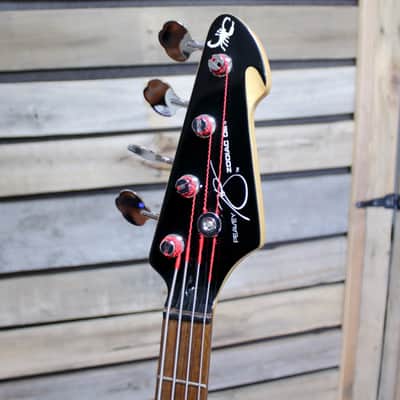 Used Peavey Zodiac DE 4 String Mirror Pickguard Electric Bass Guitar with Gigbag image 7