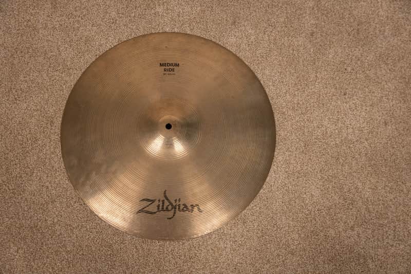 1980s Zildjian 18" A CO Stamp Medium Ride Cymbal 1678g image 1