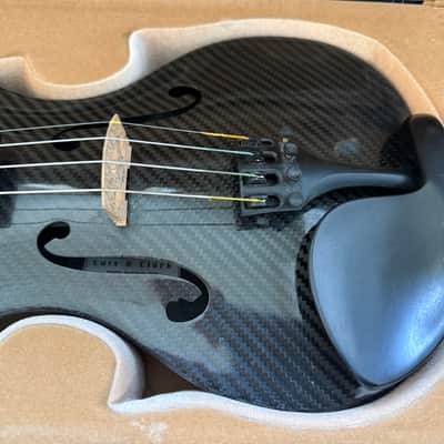 Luis and Clark Carbon Fiber Violin (4/4) image 4