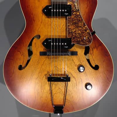 Godin 5th Avenue Kingpin II 2025/26 - Cognac Burst image 1