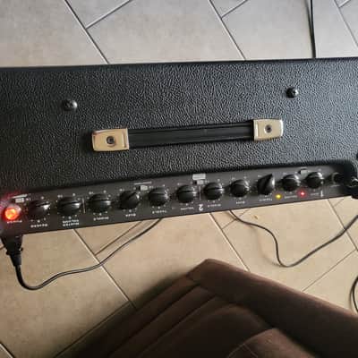 Traynor YCV50B Custom Valve 50-Watt 1x12" Guitar Combo image 8
