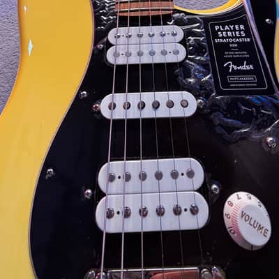 Fender Player II Stratocaster HSS 2024 - Present - Hialeah Yellow (MEX) image 4