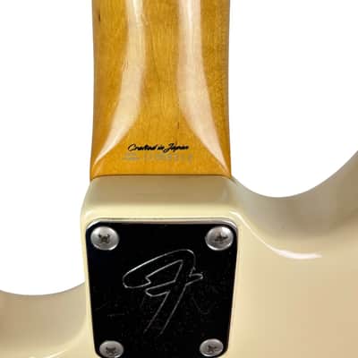 Fender Japan 66 Reissue Mustang 1997-2000 - Vintage White image 6