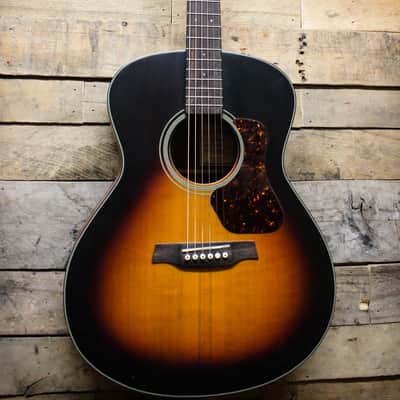 Walden Natura G570TB Acoustic Guitar w/ gig bag image 2