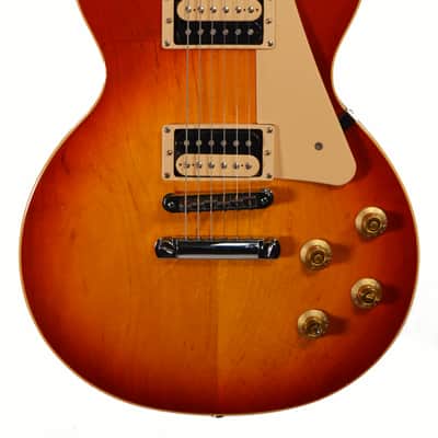 Gibson Les Paul Classic Electric Guitar w/ OHSC – Used 2009 - Sunburst image 2