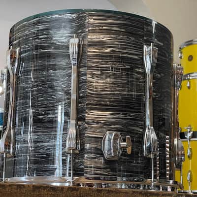 90's Ludwig Classic Maple Oyster Black Pearl 14/18/24 Mach Lug Drum Set image 14