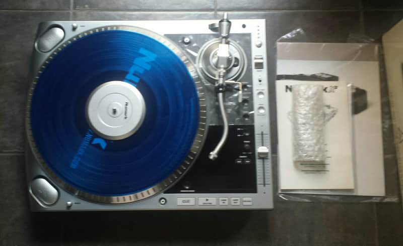 Professional Numark X2 Hybrid Direct Drive Turntable CD MP3 Player