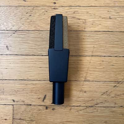 AKG C414 XLII Large Diaphragm Multipattern Condenser Microphone 2010s - Black image 3