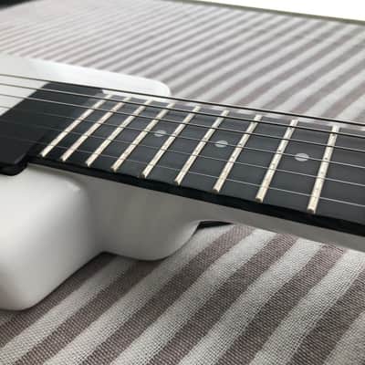 Steinberger Synapse ST-2FPA TranScale headless Baritone, gloss WHITE finish, OEM gig-bag with factory accessories image 6