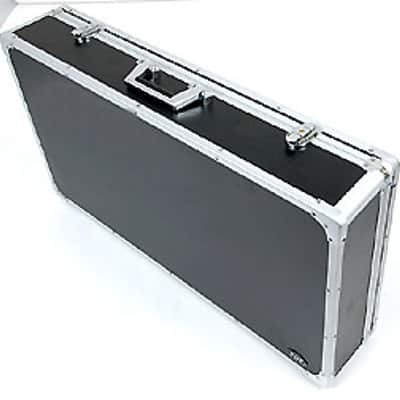 CNB PDC 410G MSBK Effect Pedal Case Pedalboard Pedal Board (29 1/2" x 15 1/2") image 3